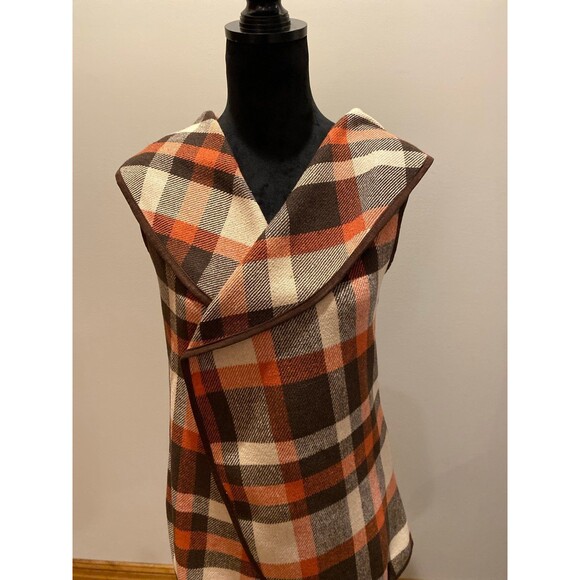ETWO  Woman’s Vest Size Small Rust Brown Cream Plaid Versatile Stylish Warm - Picture 1 of 11